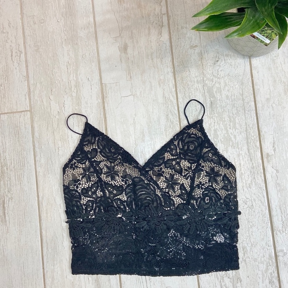 NWT Black lace crop top